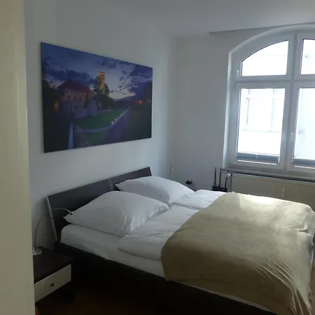 Siggi I, Zentral Gelegene Altbauwohnung Direkt Am Siegfriedplatz * Bielefeld