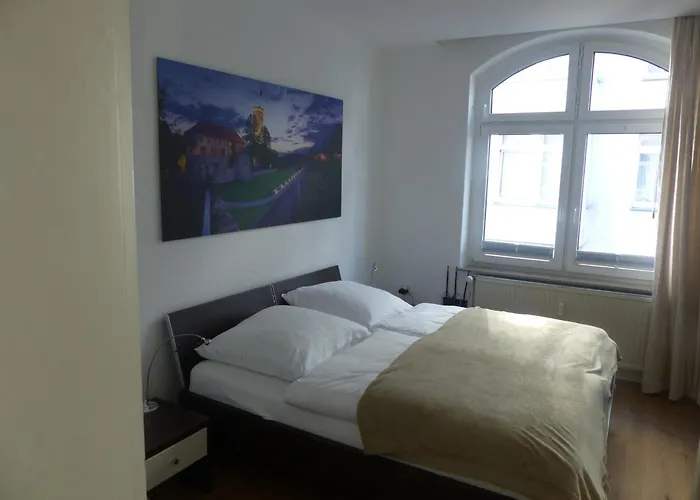 Siggi I, Zentral Gelegene Altbauwohnung Direkt Am Siegfriedplatz * Bielefeld