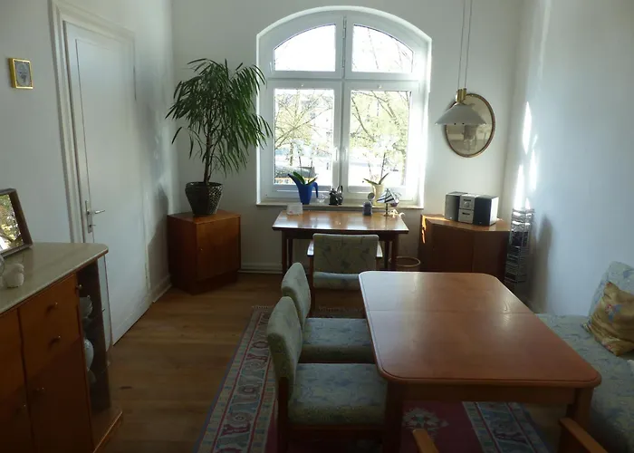 Siggi I, Zentral Gelegene Altbauwohnung Direkt Am Siegfriedplatz * Bielefeld